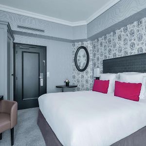 Kamer met een Queen Size Bed